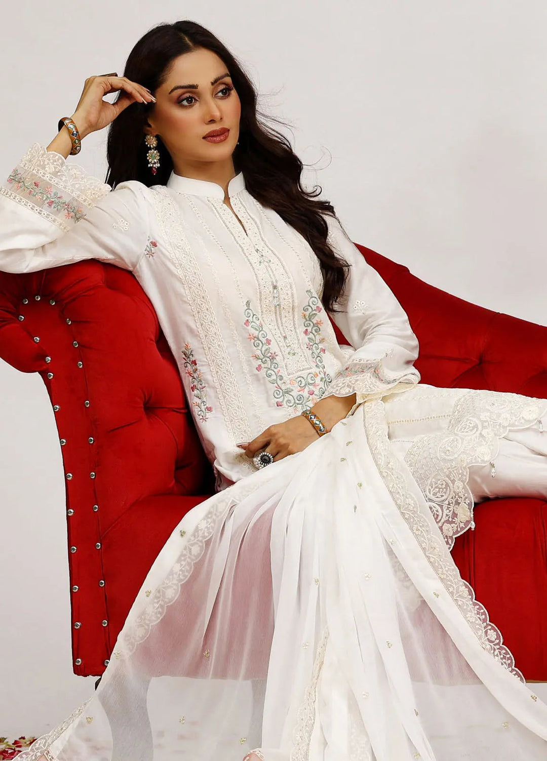 Sajni By Pakdaman Pret Embroidered Lawn 3 Piece Suit D-9905