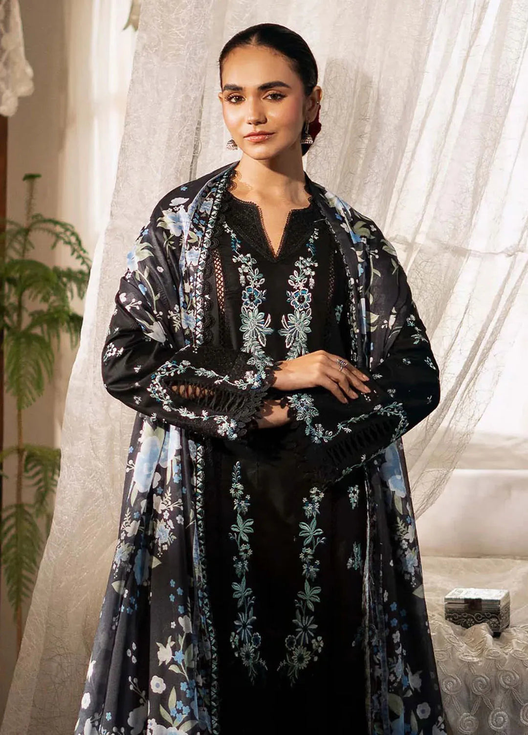 Sajni by Zarposh Embroidered Lawn Suits Unstitched 3 Piece ZP25S Mahzadi - Summer Collection