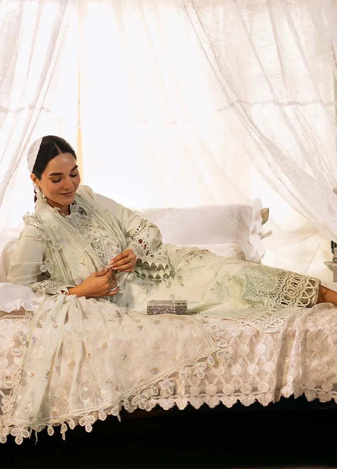 Sajni by Zarposh Embroidered Lawn Suits Unstitched 3 Piece ZP25S Zarina - Summer Collection