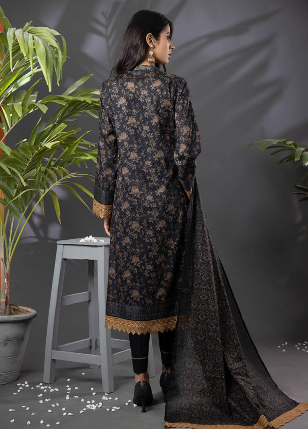 Salina By Regalia Textiles Printed Lawn Suits Unstitched 3 Piece RGT22BW 09 - Summer Collection