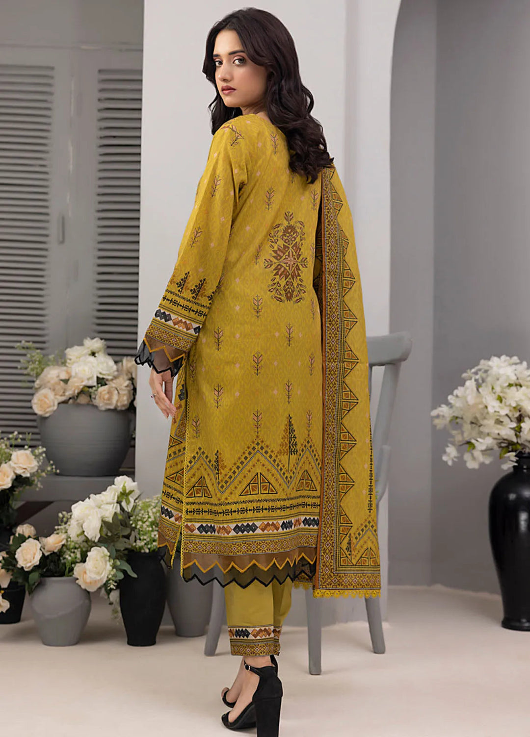 Salina by Regalia Textiles Printed Cotton Suit Unstitched 3 Piece RGTSSV4 D-2 - Mid Summer Collection