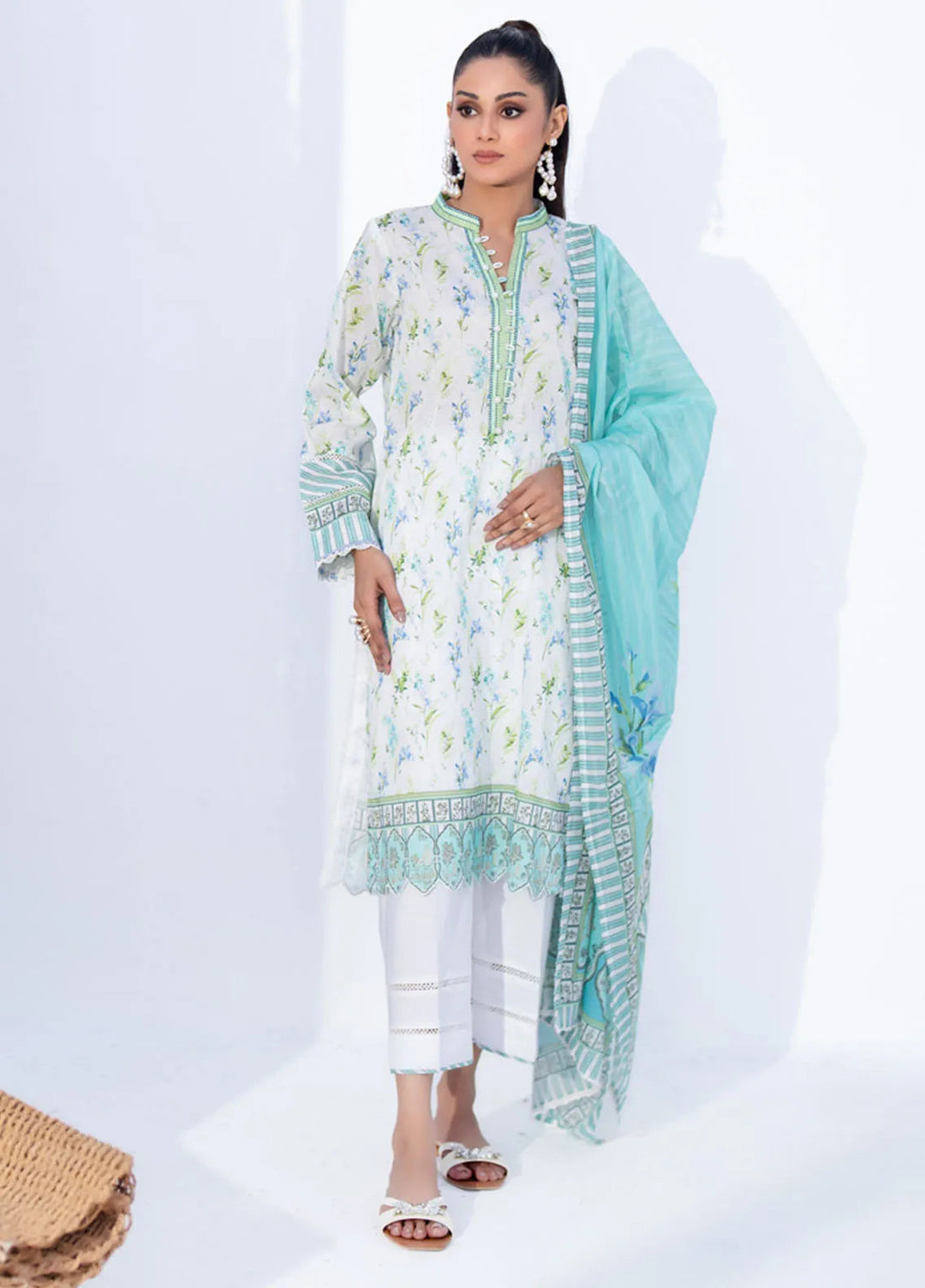 Salina by Regalia Textile Printed Lawn Suits Unstitched 3 Piece RGT25SBD D-04 - Summer Collection