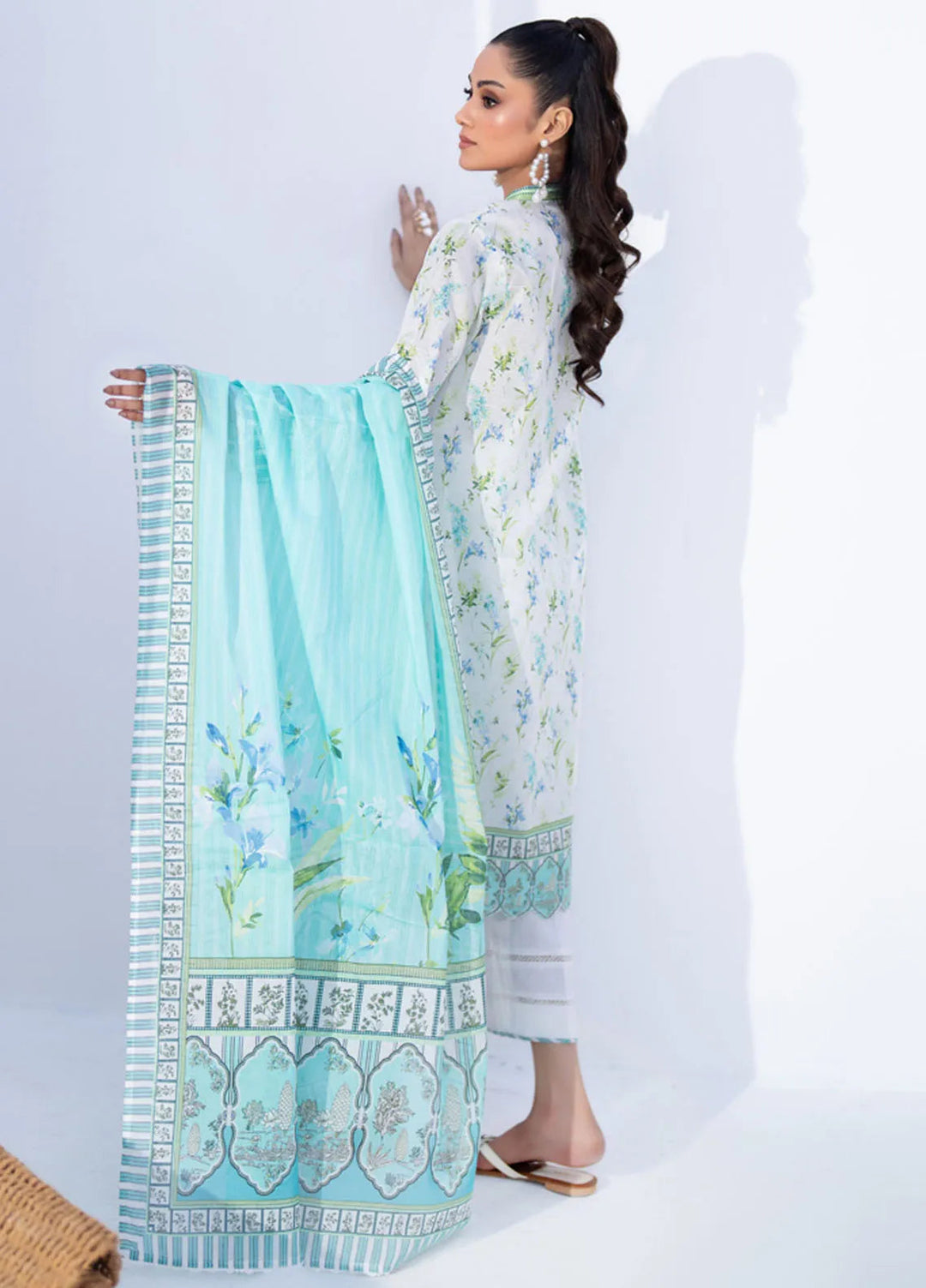 Salina by Regalia Textile Printed Lawn Suits Unstitched 3 Piece RGT25SBD D-04 - Summer Collection