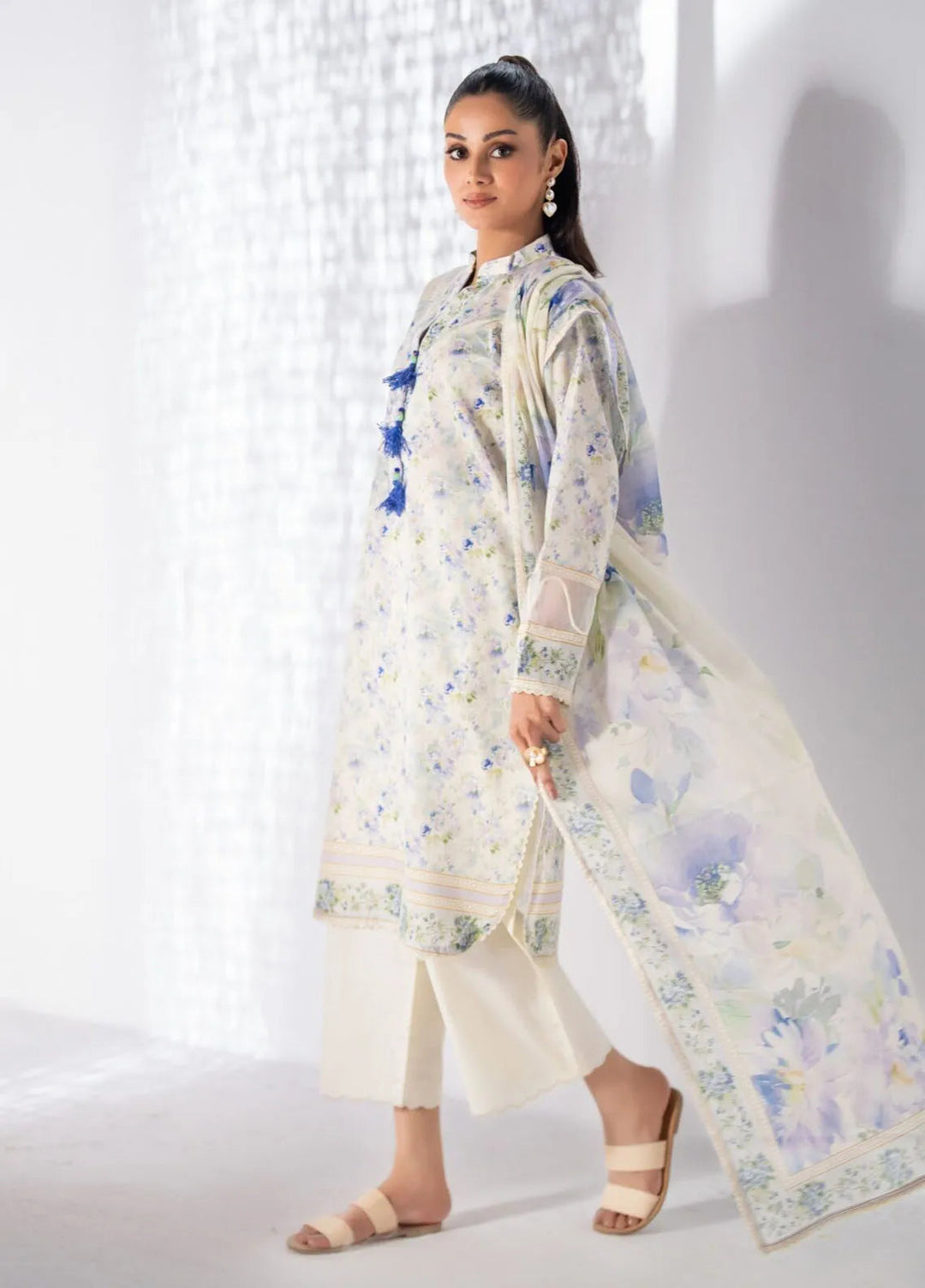 Salina by Regalia Textile Printed Lawn Suits Unstitched 3 Piece RGT25SBD D-10 - Summer Collection