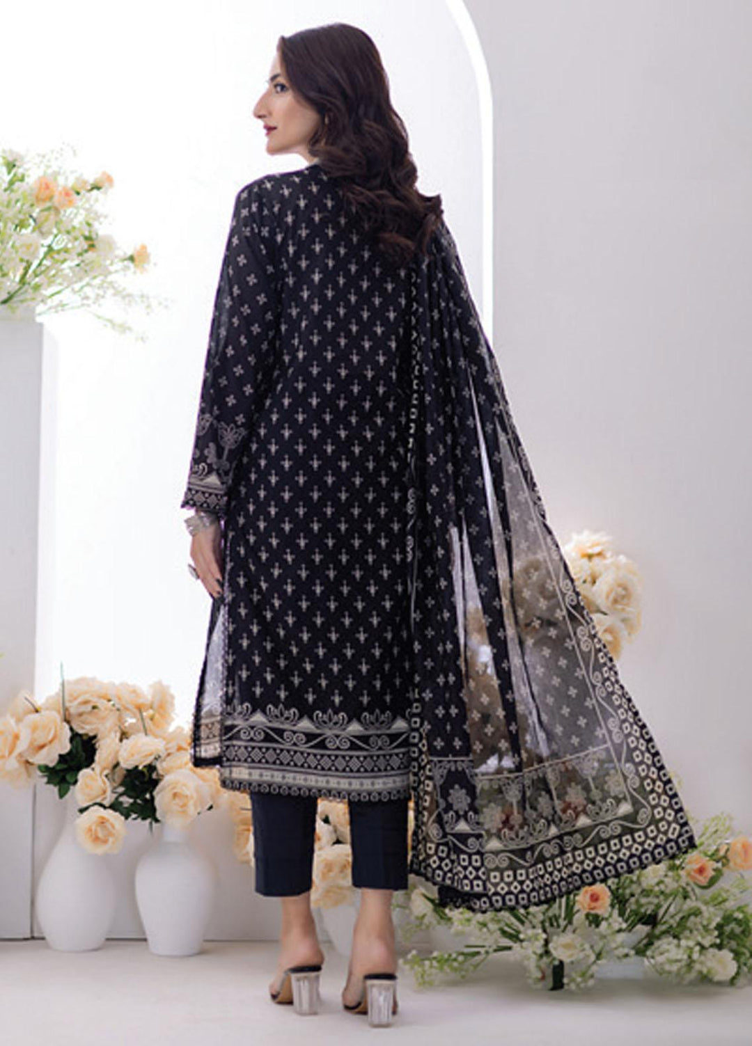 Salina By Regalia Textiles Printed Lawn Suits Unstitched 3 Piece RGT23BW-V2 D-05 - Summer Collection