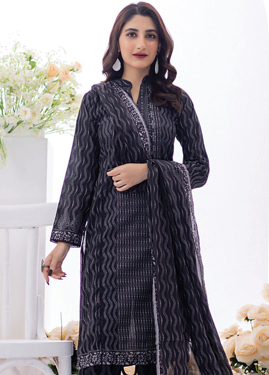 Salina By Regalia Textiles Printed Lawn Suits Unstitched 3 Piece RGT23BW-V2 D-07 - Summer Collection