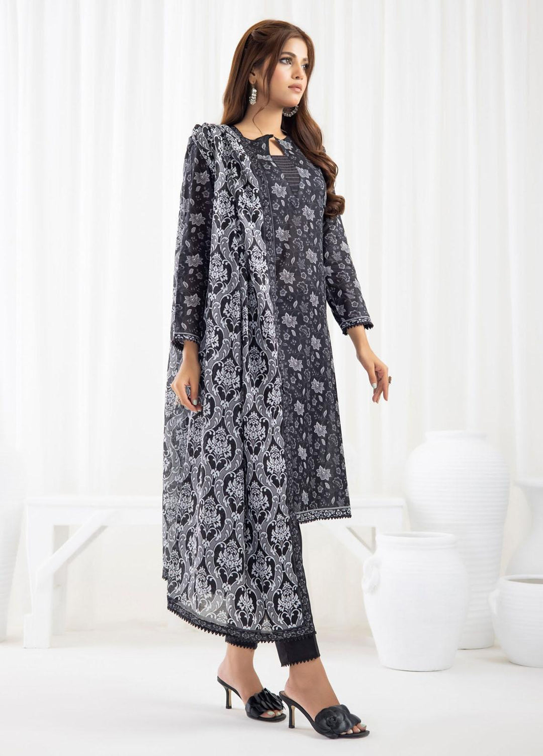 Salina By Regalia Textiles Printed Lawn Suits Unstitched 3 Piece RGT23BW-V3 D-04 - Summer Collection