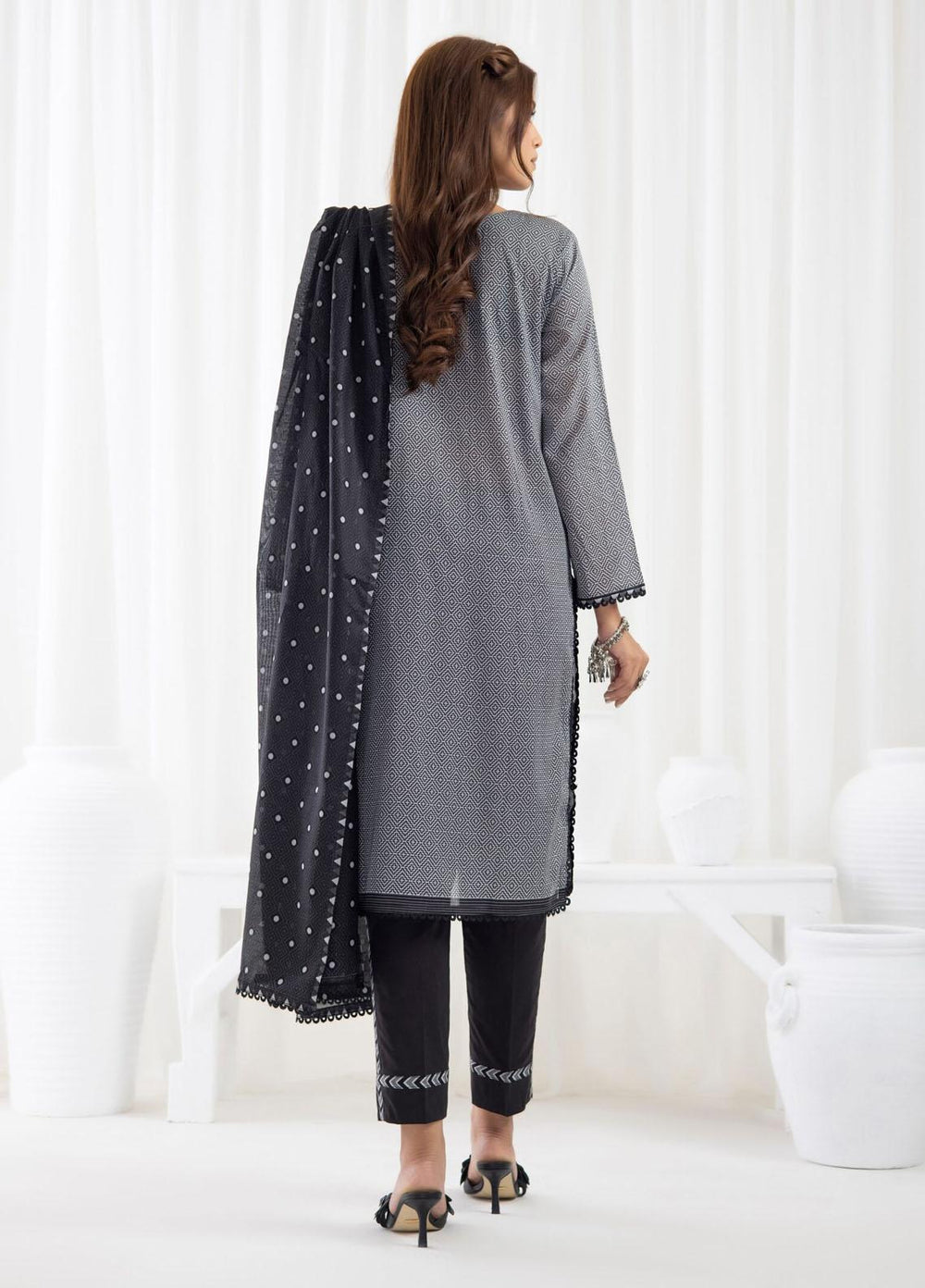 Salina By Regalia Textiles Printed Lawn Suits Unstitched 3 Piece RGT23BW-V3 D-05 - Summer Collection