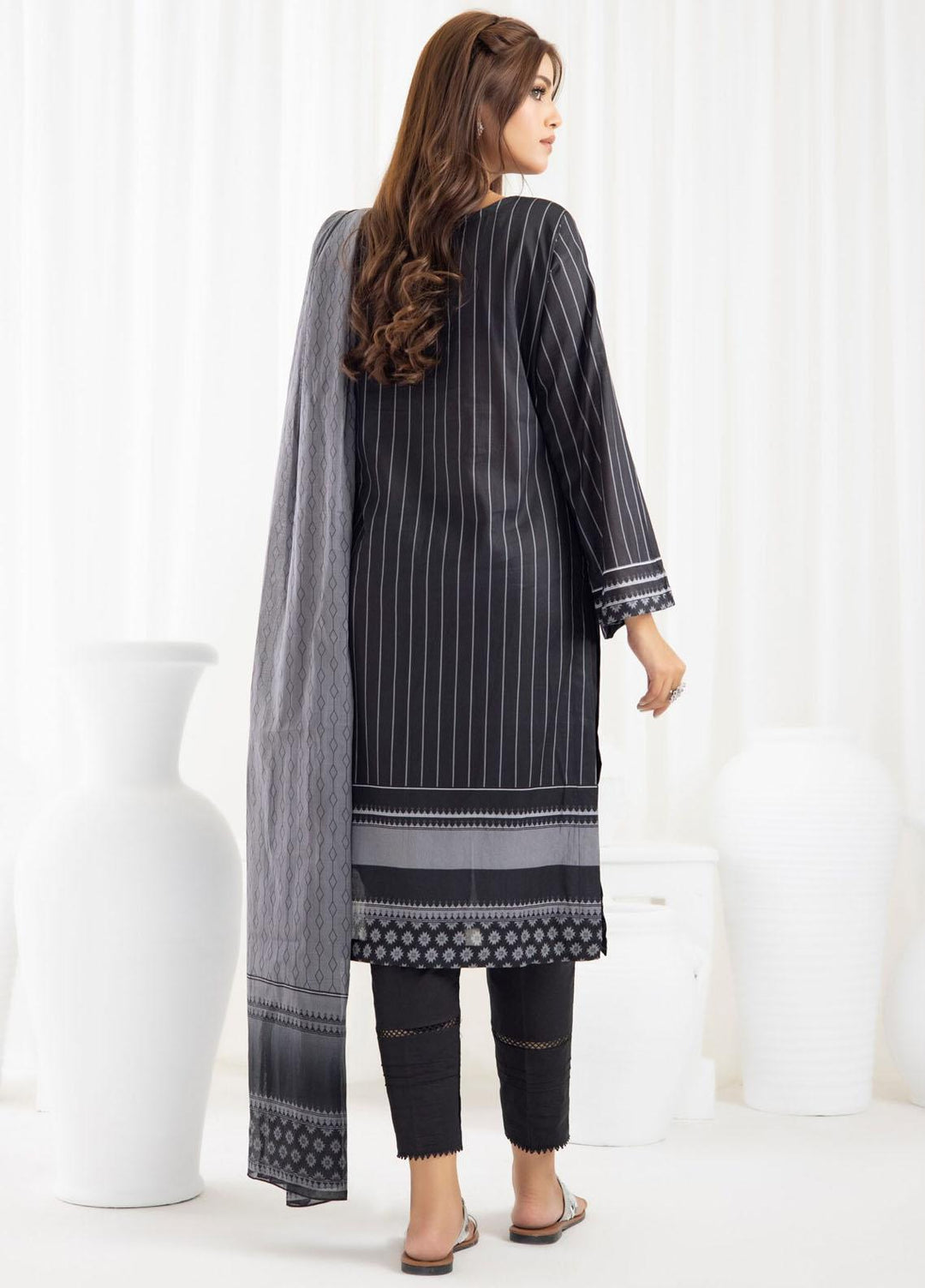 Salina By Regalia Textiles Printed Lawn Suits Unstitched 3 Piece RGT23BW-V3 D-07 - Summer Collection