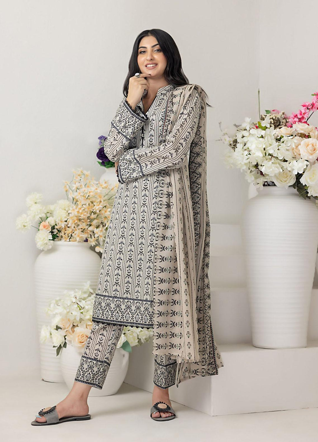 Salina By Regalia Textiles Printed Lawn Suits Unstitched 3 Piece RGT23BW-V4 D-03 - Summer Collection
