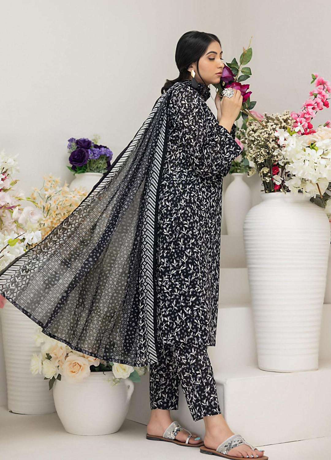 Salina By Regalia Textiles Printed Lawn Suits Unstitched 3 Piece RGT23BW-V4 D-04 - Summer Collection