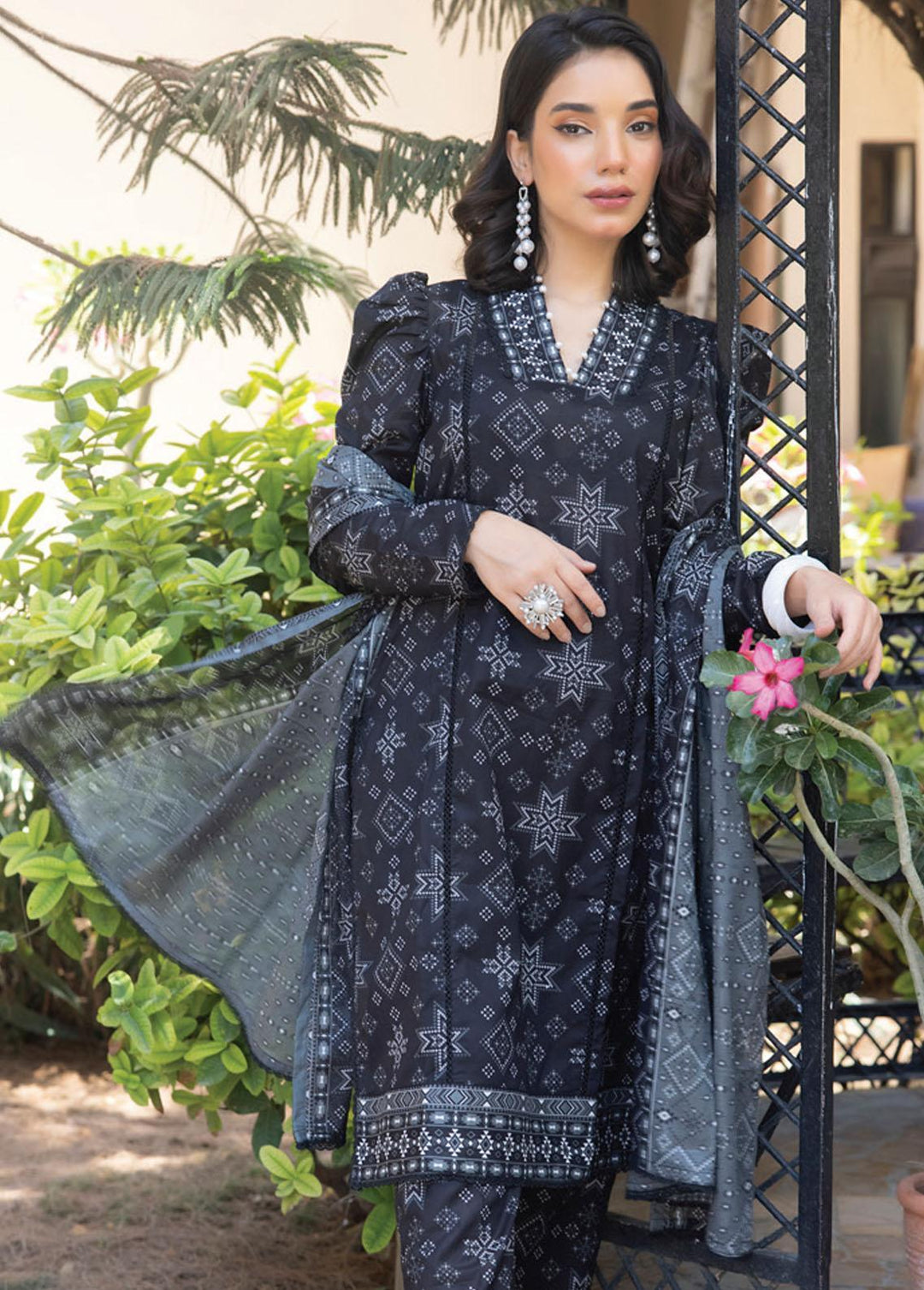Salina By Regalia Textiles Printed Lawn Suits Unstitched 3 Piece RGT23BW 01 - Black & White Collection