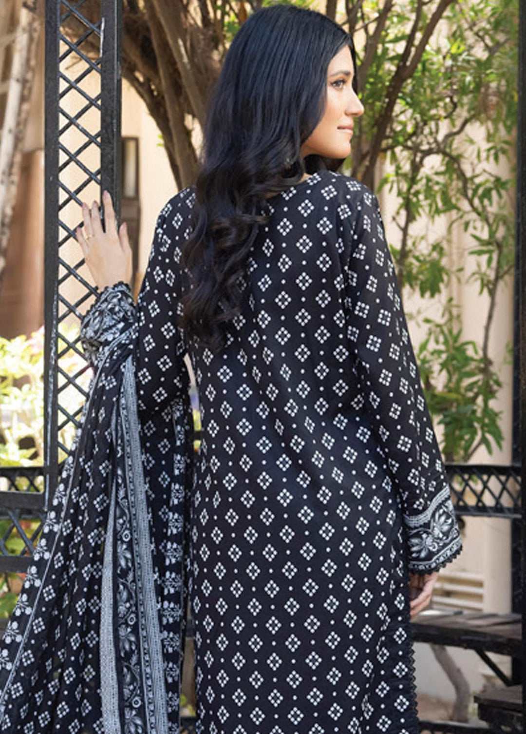 Salina By Regalia Textiles Printed Lawn Suits Unstitched 3 Piece RGT23BW 02 - Black & White Collection