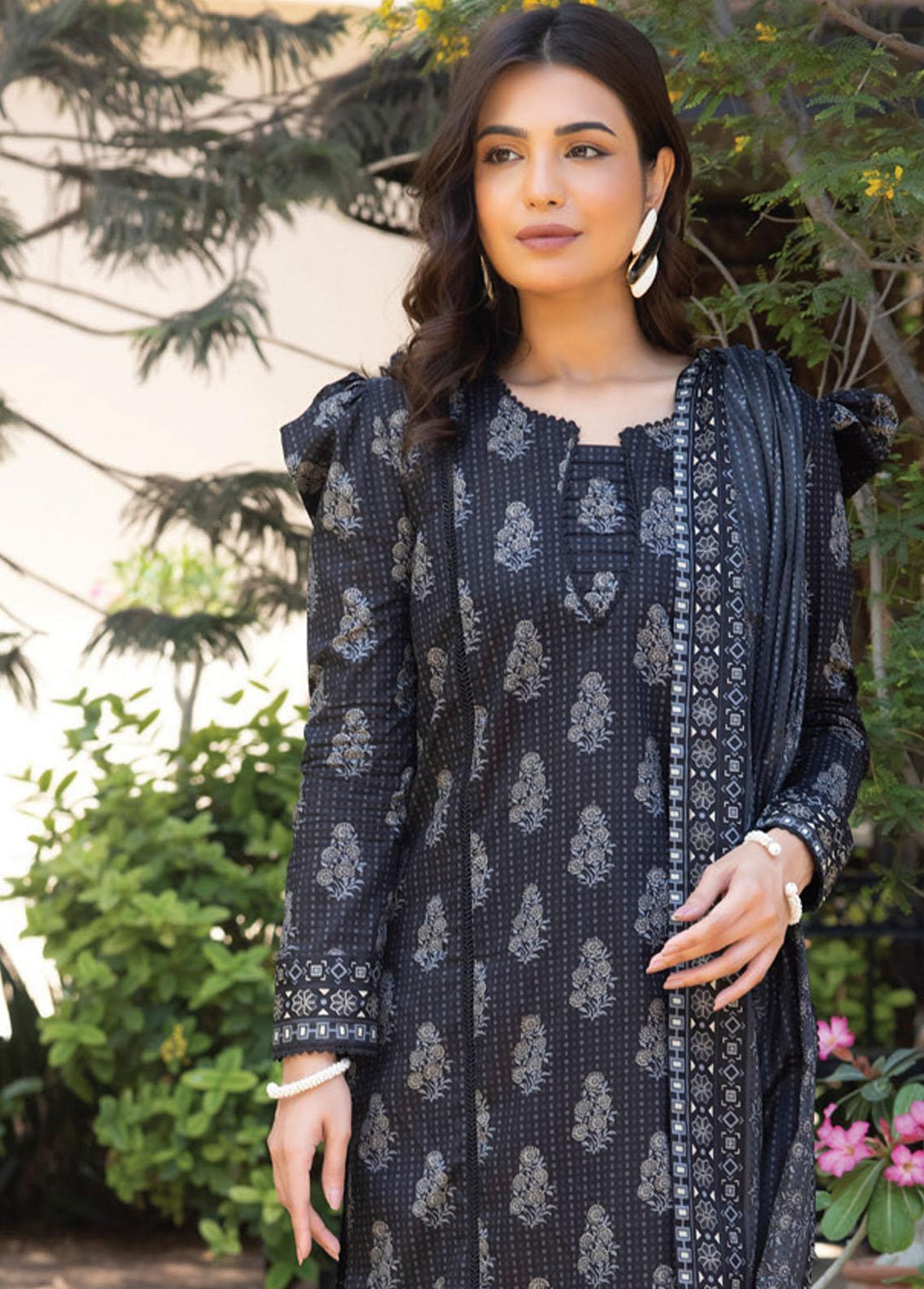 Salina By Regalia Textiles Printed Lawn Suits Unstitched 3 Piece RGT23BW 03 - Black & White Collection