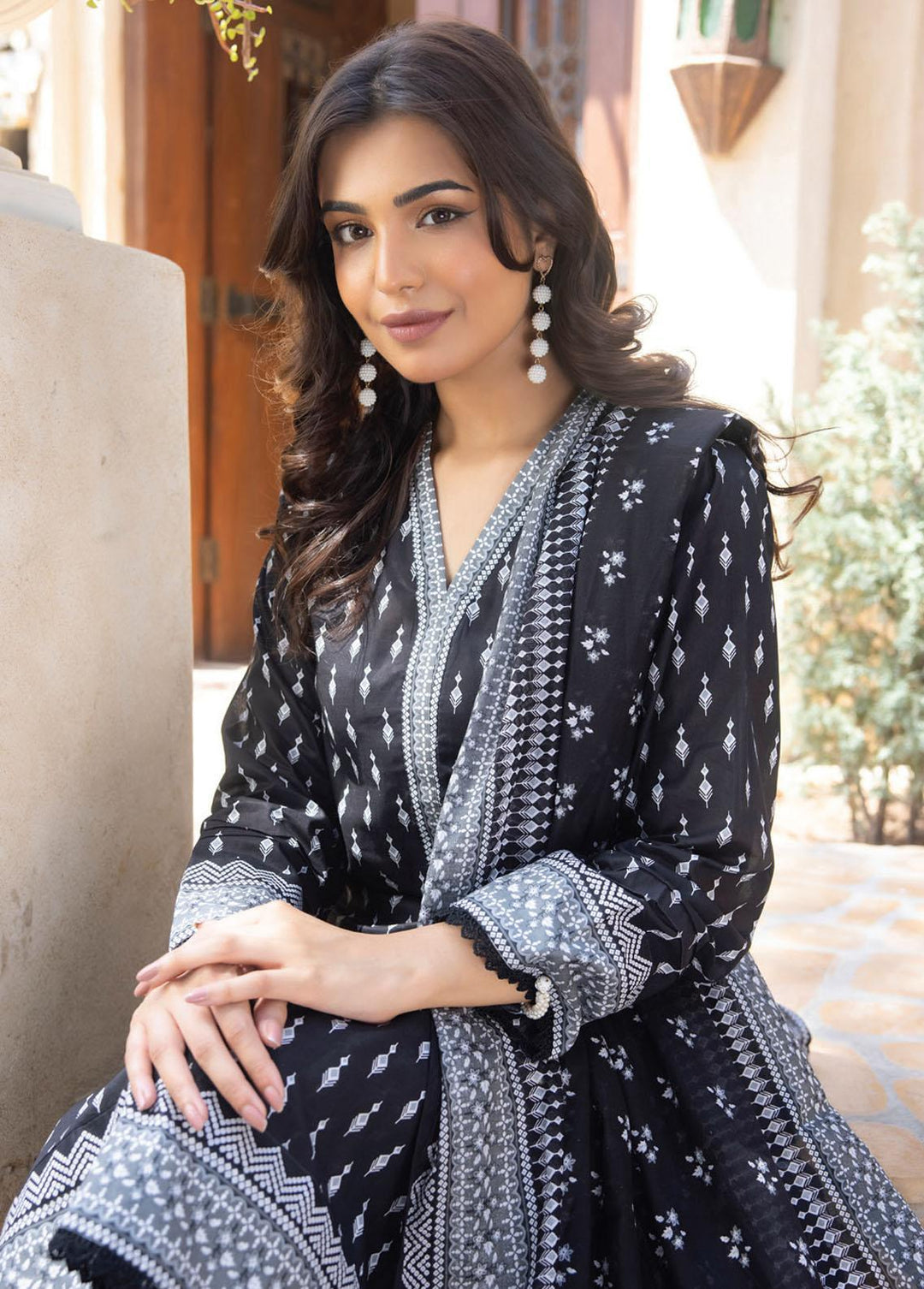 Salina By Regalia Textiles Printed Lawn Suits Unstitched 3 Piece RGT23BW 06 - Black & White Collection