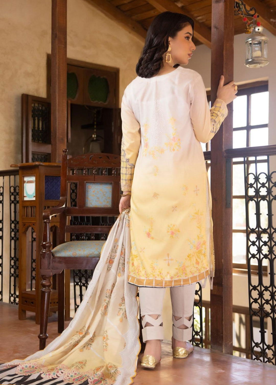 Salina By Regalia Textiles Printed Lawn Suits Unstitched 3 Piece RGT23SP-V13 D-07 - Summer Collection