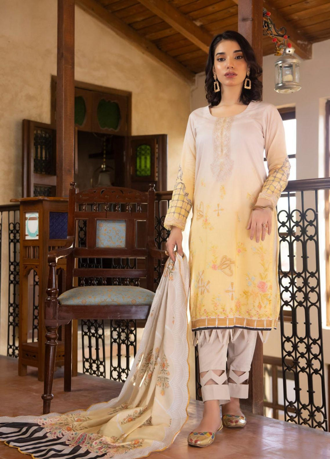 Salina By Regalia Textiles Printed Lawn Suits Unstitched 3 Piece RGT23SP-V13 D-07 - Summer Collection