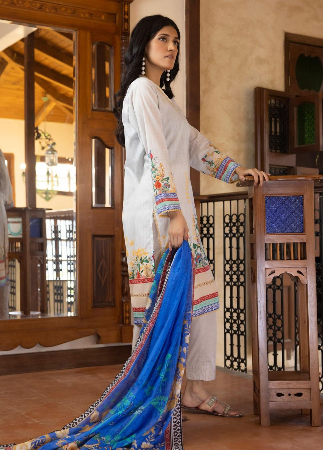 Salina By Regalia Textiles Printed Lawn Suits Unstitched 3 Piece RGT23SP-V13 D-08 - Summer Collection