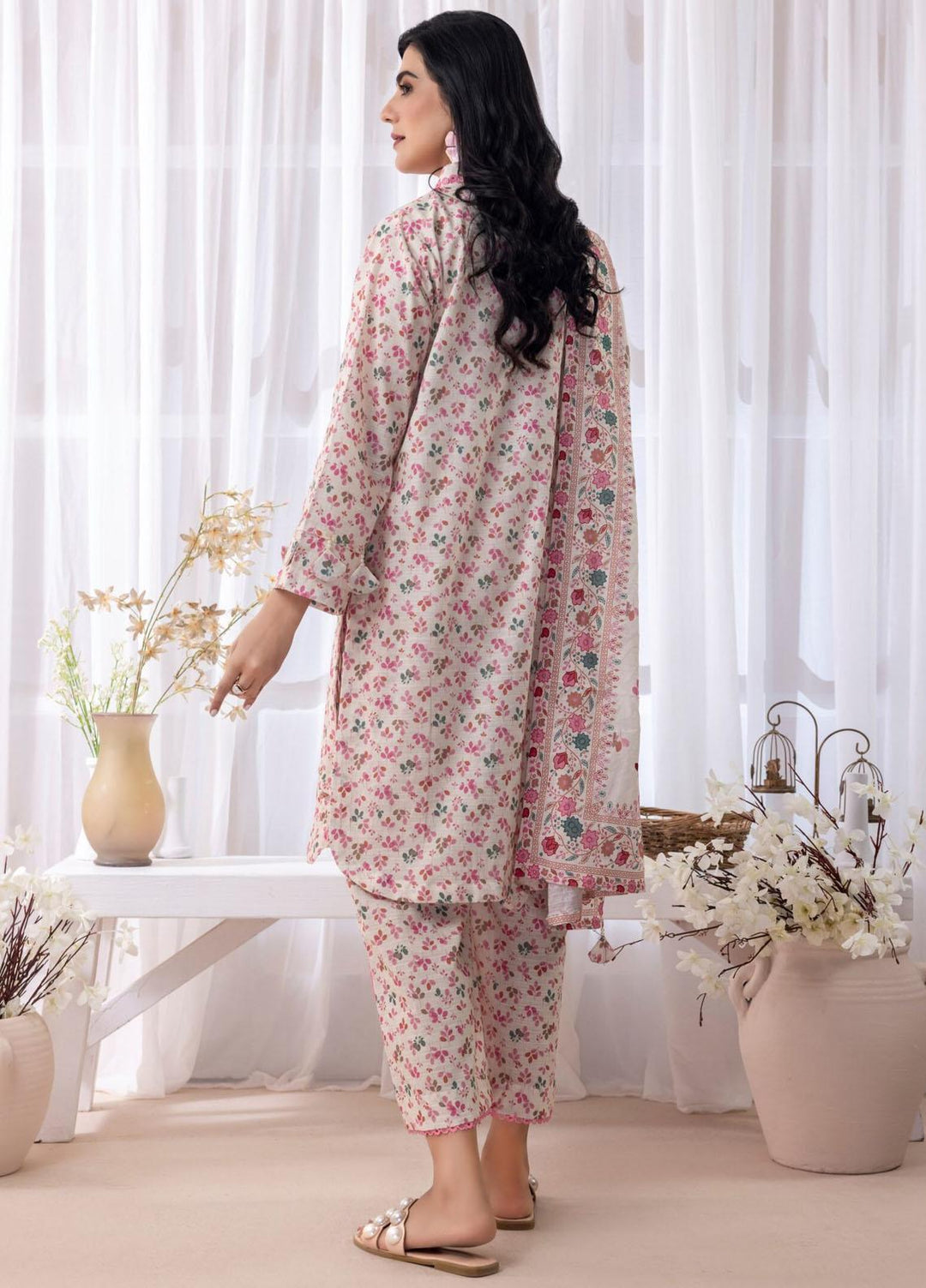Salina By Regalia Textiles Printed Khaddar Suits Unstitched 3 Piece RGT23-S3 SSPK3-3 - Winter Collection