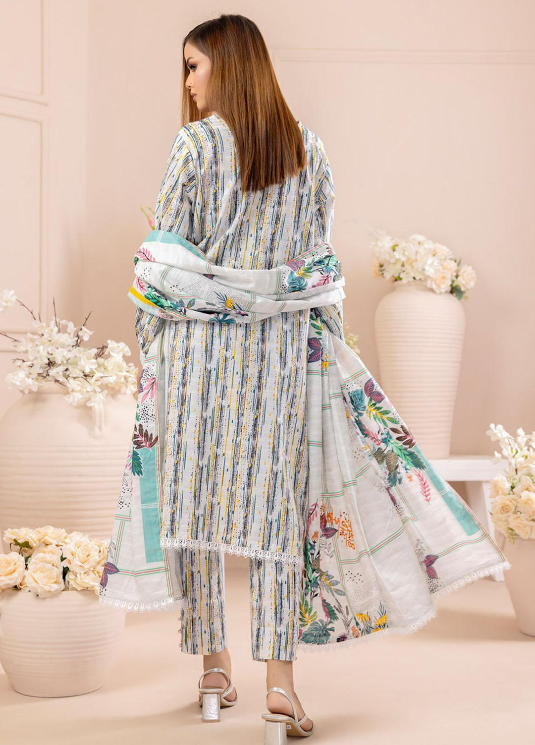 Salina By Regalia Textiles Printed Khaddar Suits Unstitched 3 Piece RGT23-S4 SSPK4-5 - Winter Collection