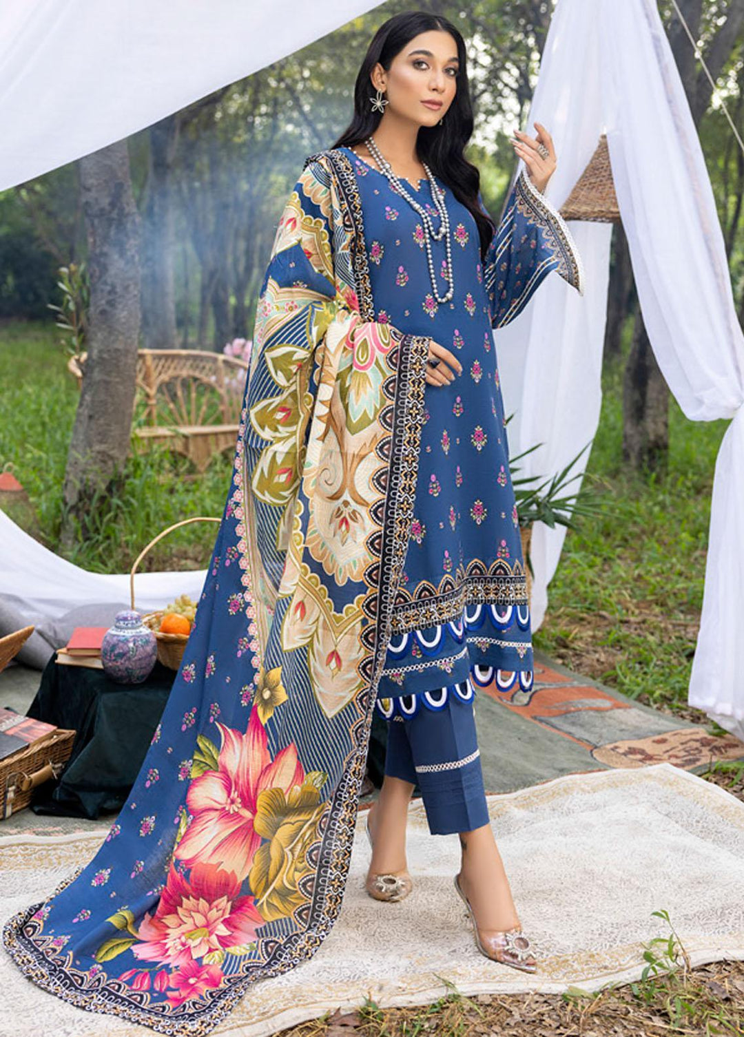 Salina by Regalia Textiles Printed Khaddar Suits Unstitched 3 Piece RGT22K D-06 - Winter Collection