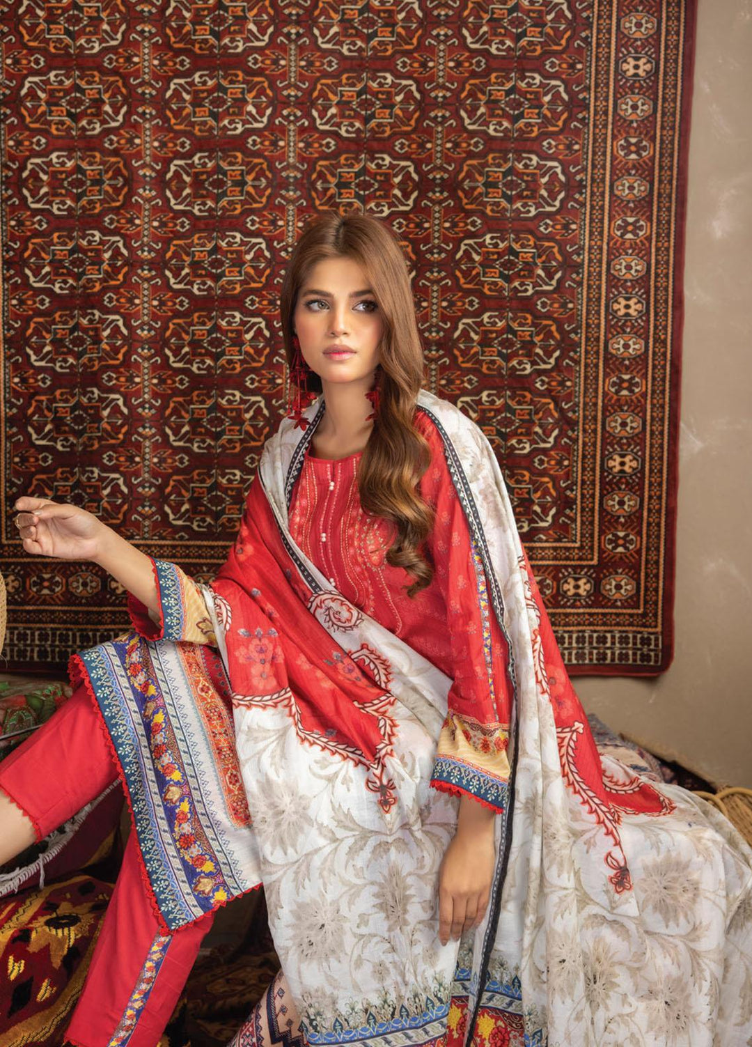 Salina By Regalia Textiles Printed Lawn Suits Unstitched 3 Piece RGT23SP D-06 - Summer Collection