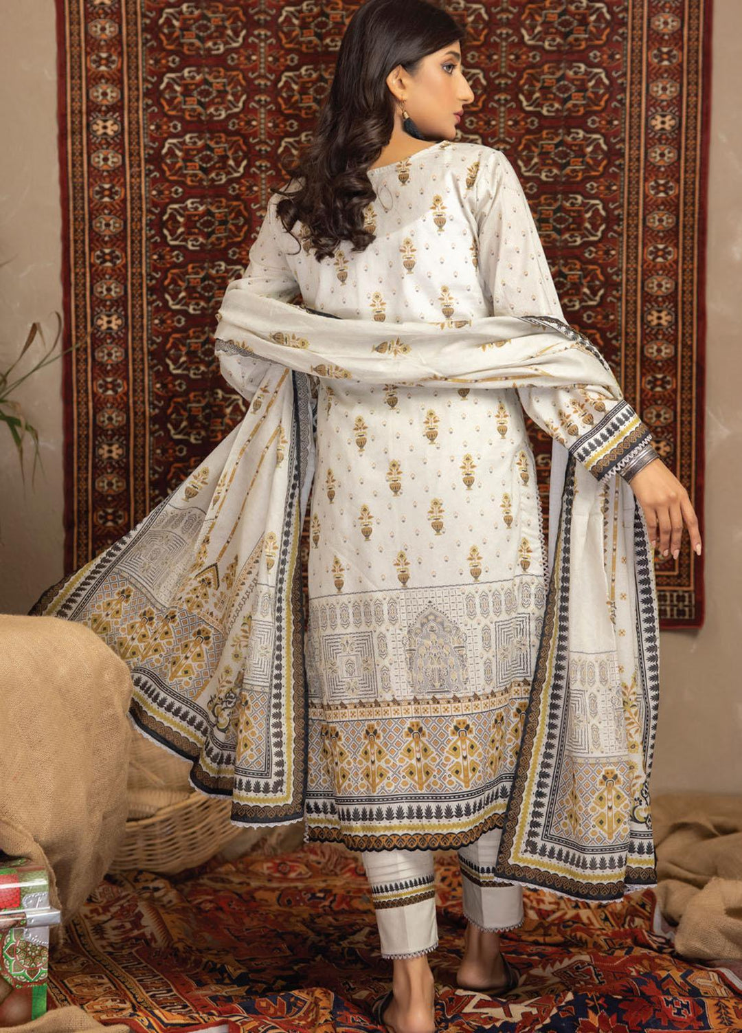 Salina By Regalia Textiles Printed Lawn Suits Unstitched 3 Piece RGT23SP D-10 - Summer Collection
