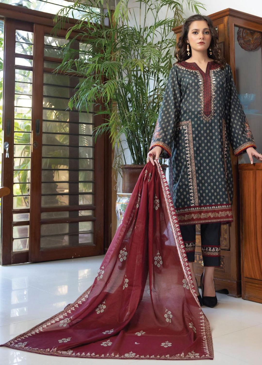 Salina By Regalia Textiles Printed Lawn Suits Unstitched 3 Piece RGT23-S14 06 - Summer Collection