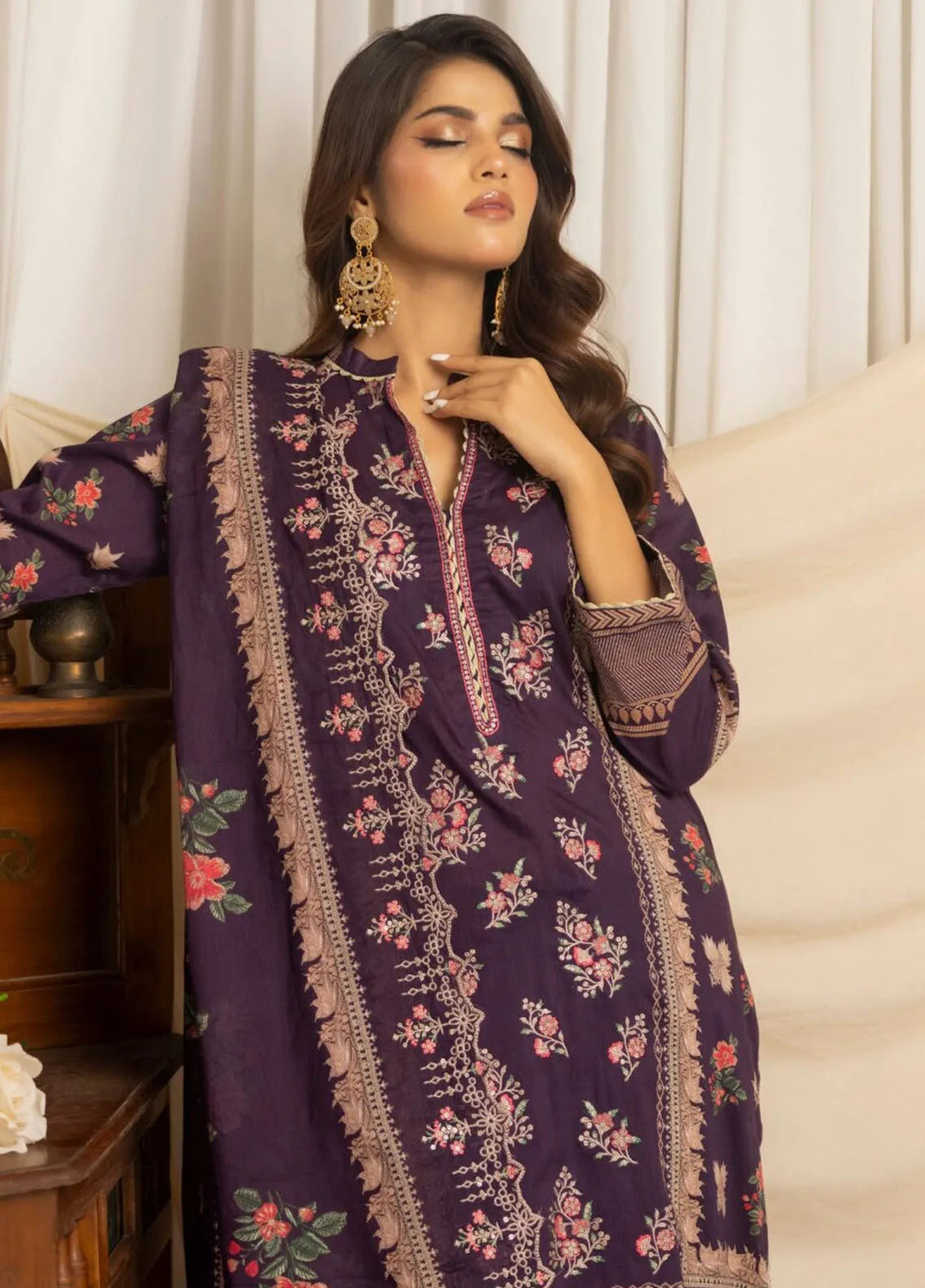 Salina by Regalia Textiles Printed Lawn Suit Pret 3 Piece RGT25LC D-04 - Summer Collection