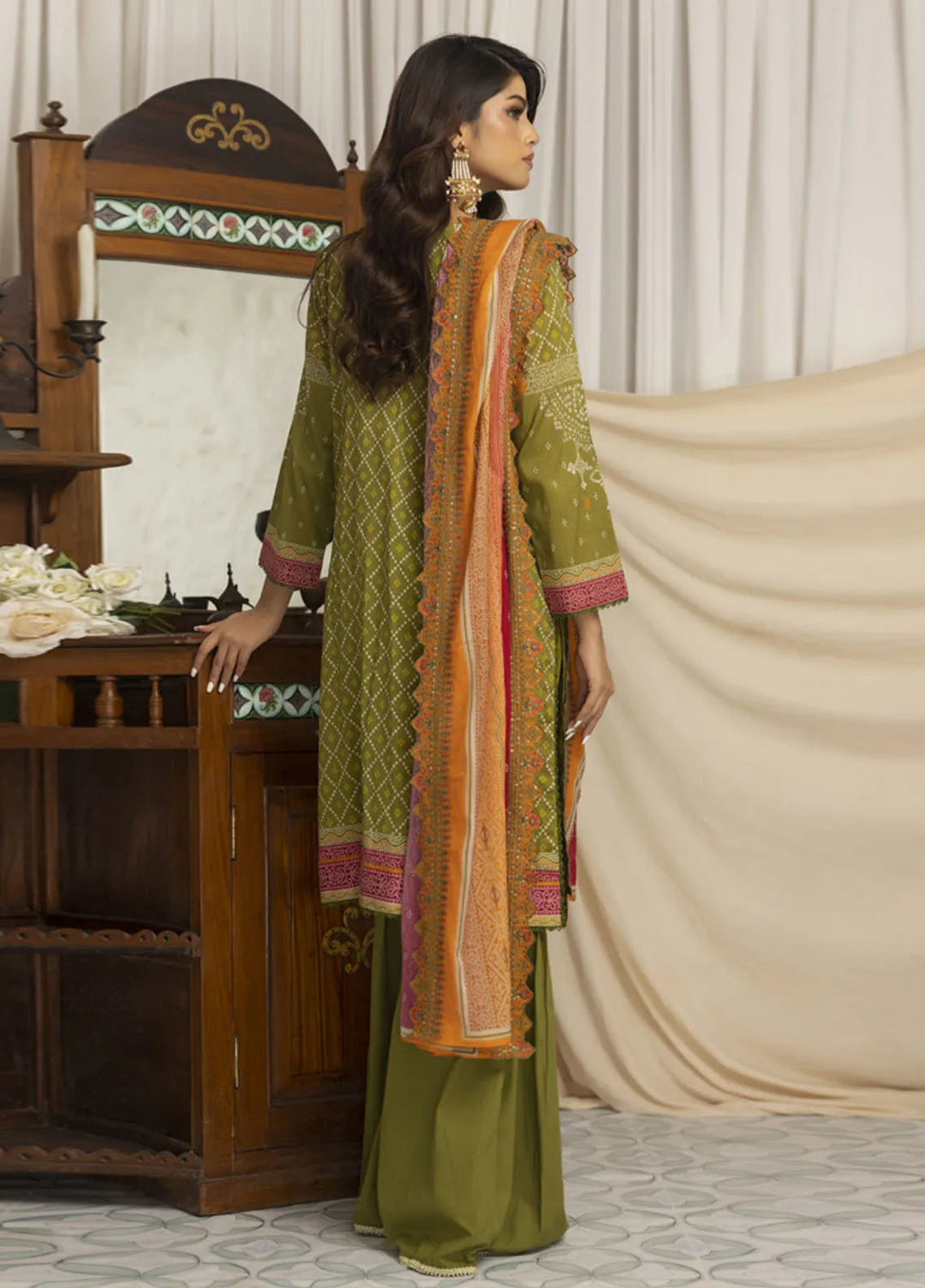 Salina by Regalia Textiles Printed Lawn Suit Pret 3 Piece RGT25LC D-05 - Summer Collection