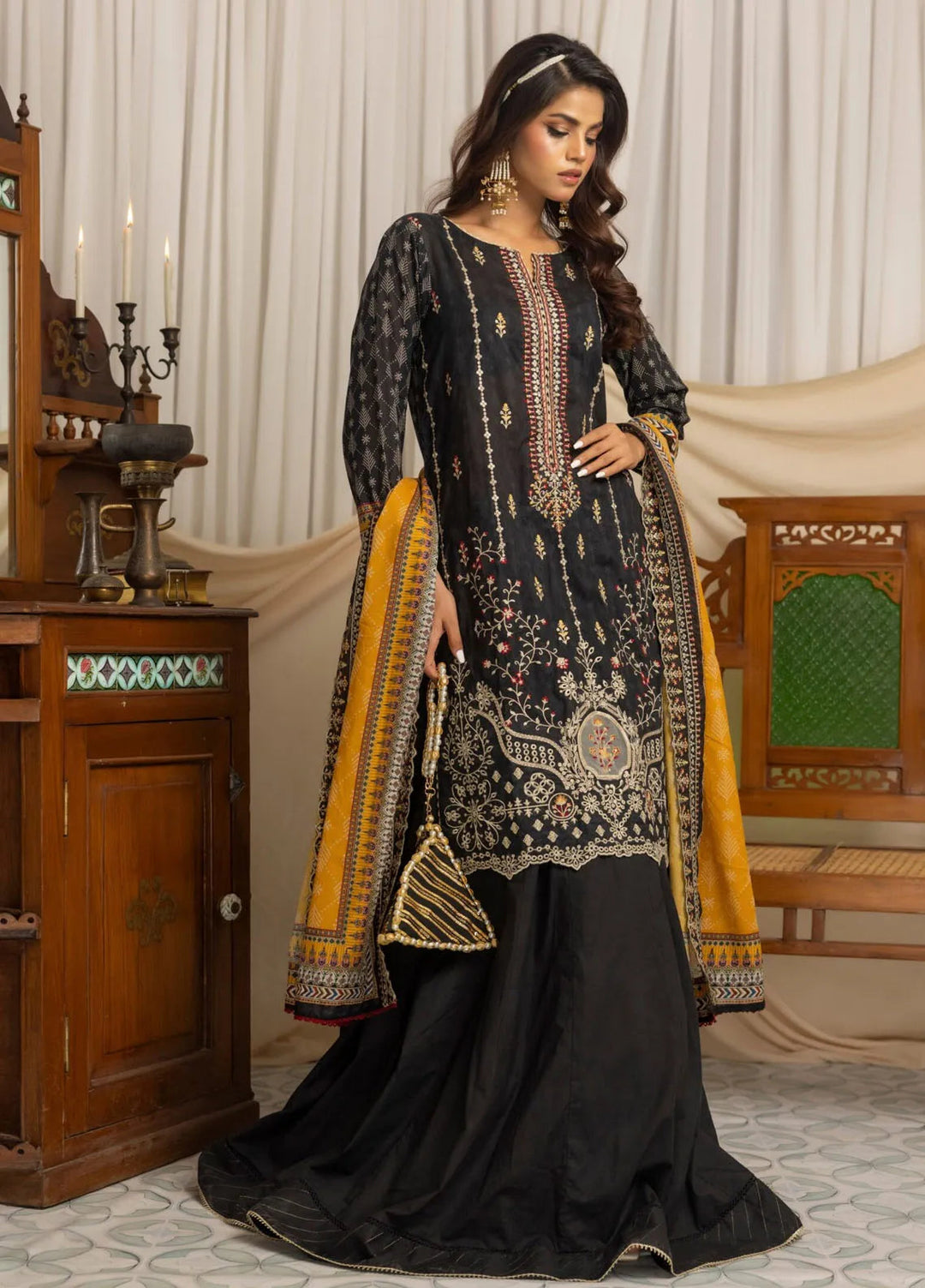 Salina by Regalia Textiles Printed Lawn Suit Pret 3 Piece RGT25LC D-06 - Summer Collection