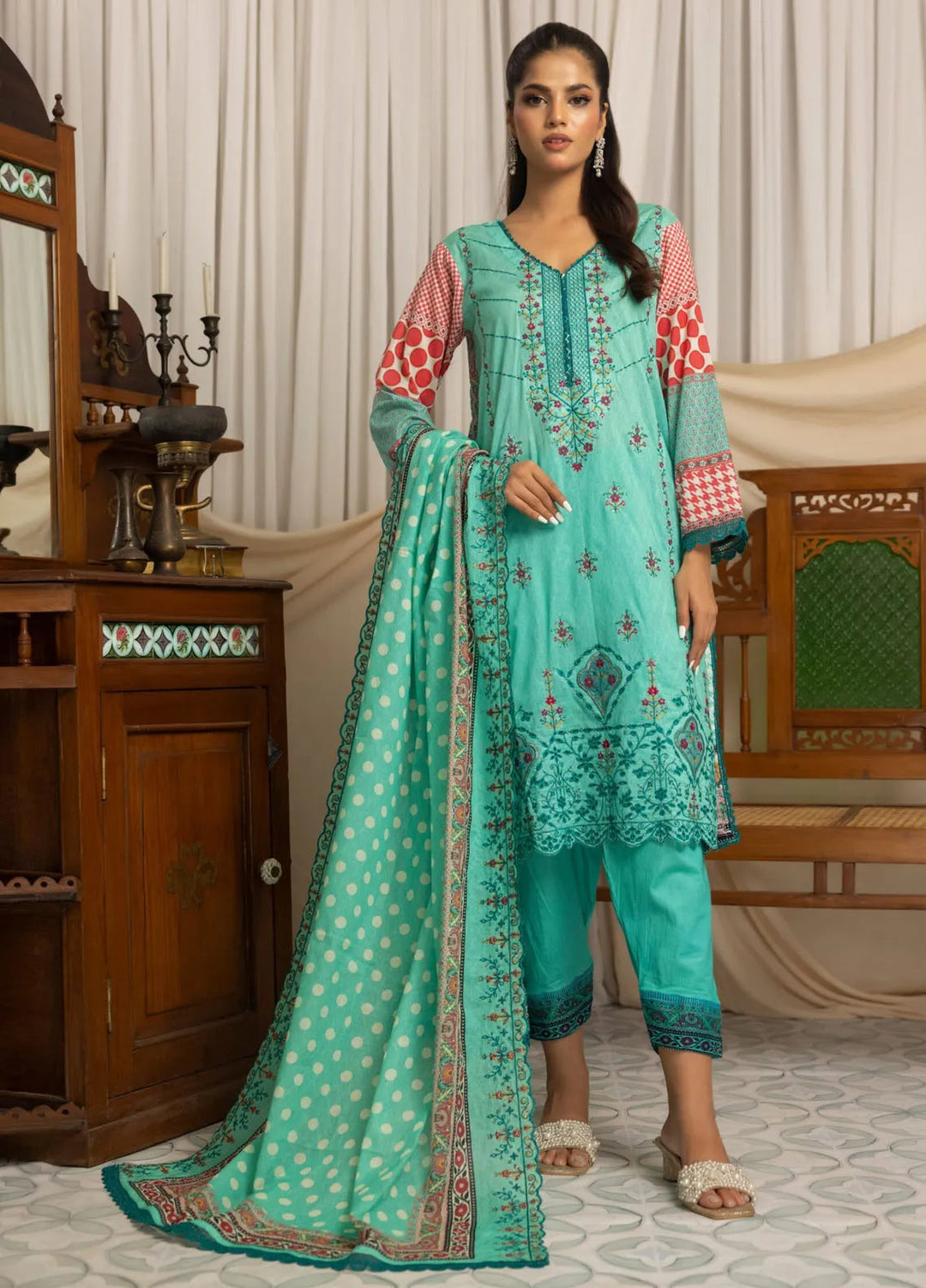 Salina by Regalia Textiles Printed Lawn Suit Pret 3 Piece RGT25LC D-10 - Summer Collection