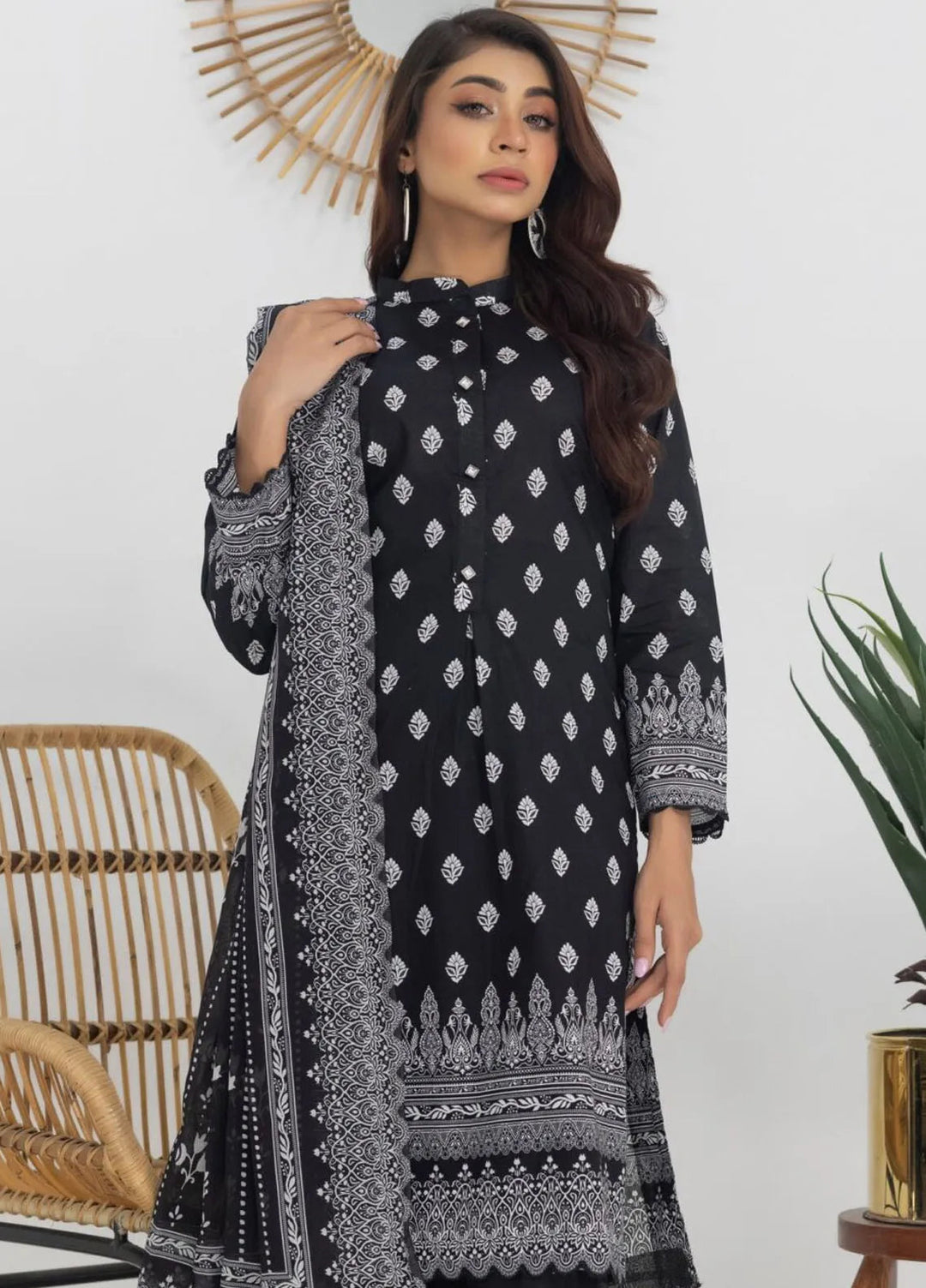 Salina by Regalia Textiles Printed Lawn Suit Unstitched 3 Piece RGT24BW3 D-02 - Summer Collection