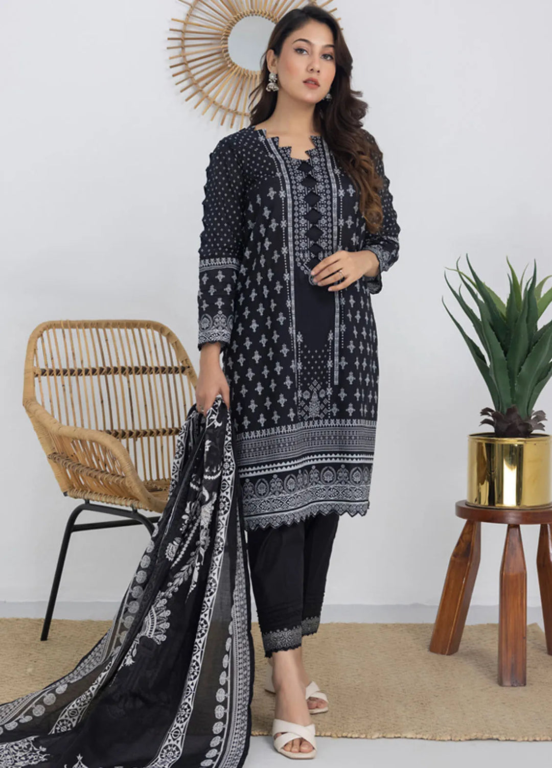 Salina by Regalia Textiles Printed Lawn Suit Unstitched 3 Piece RGT24BW3 D-07 - Summer Collection