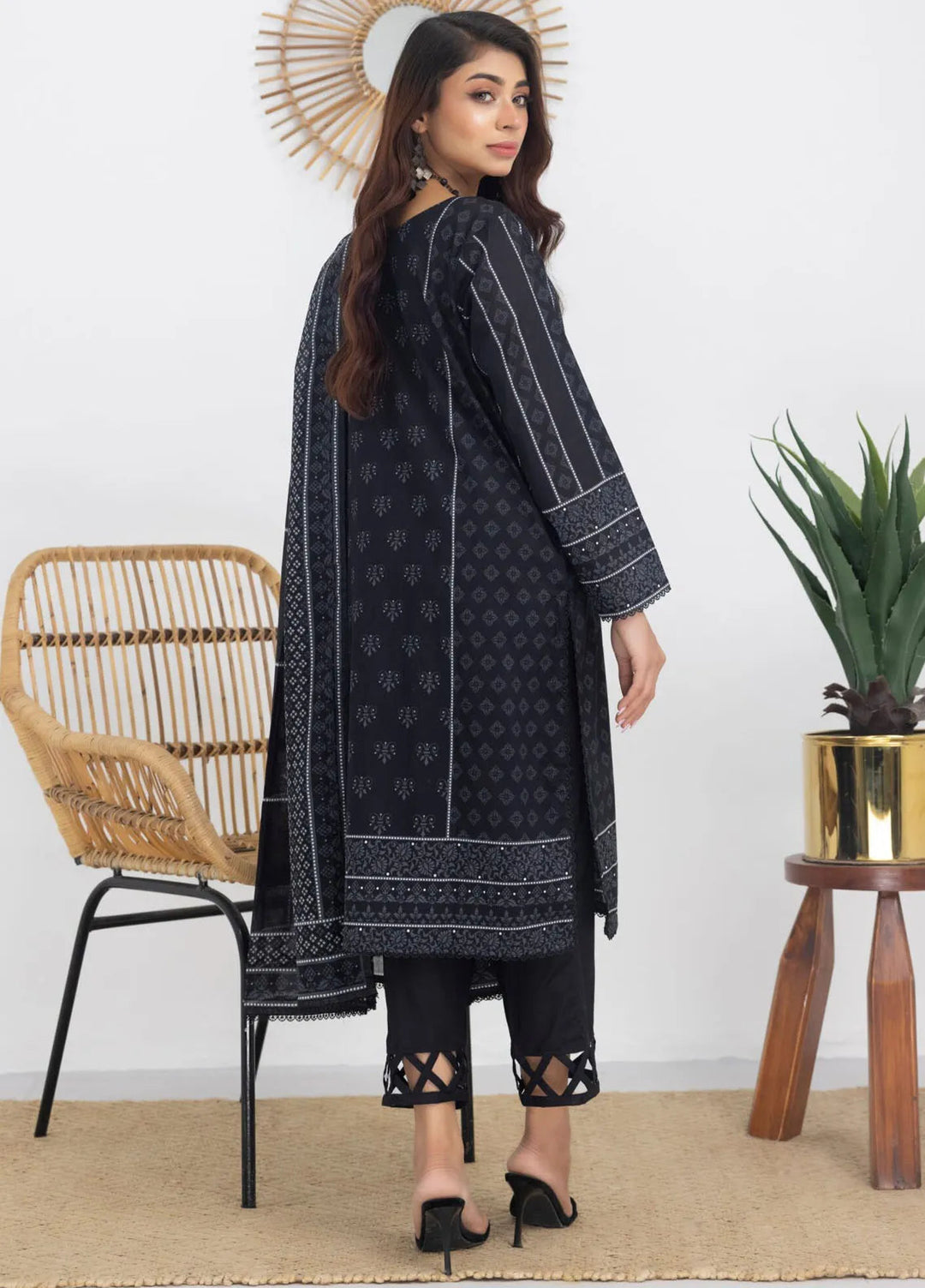 Salina by Regalia Textiles Printed Lawn Suit Unstitched 3 Piece RGT24BW3 D-08 - Summer Collection