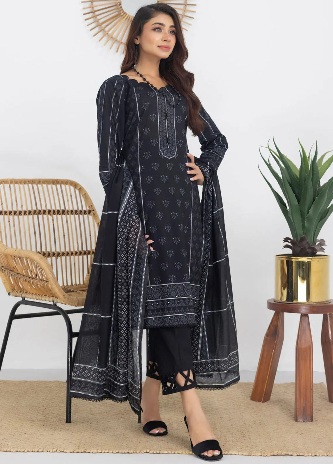 Salina by Regalia Textiles Printed Lawn Suit Unstitched 3 Piece RGT24BW3 D-08 - Summer Collection