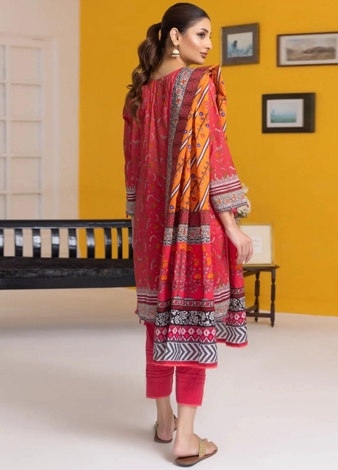Salina By Regalia Textiles Printed Lawn Suit Unstitched 3 Piece RGT24S25 S25-7 - Summer Collection