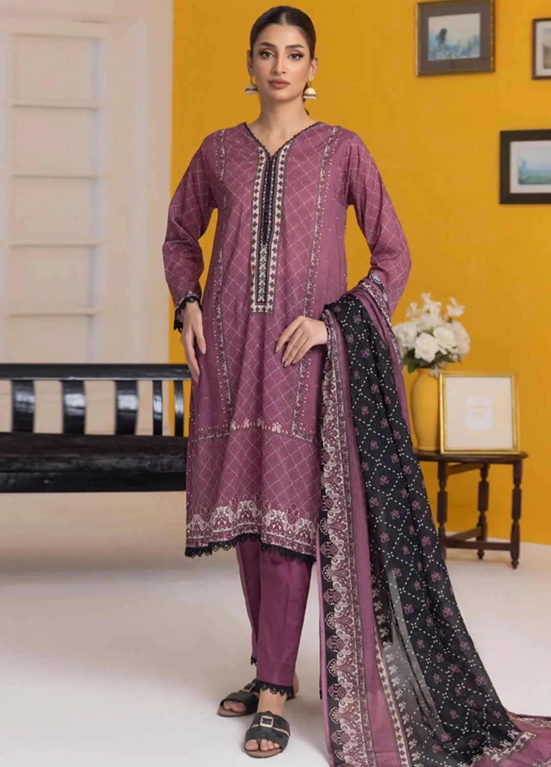 Salina By Regalia Textiles Printed Lawn Suit Unstitched 3 Piece RGT24S25 S25-8 - Summer Collection