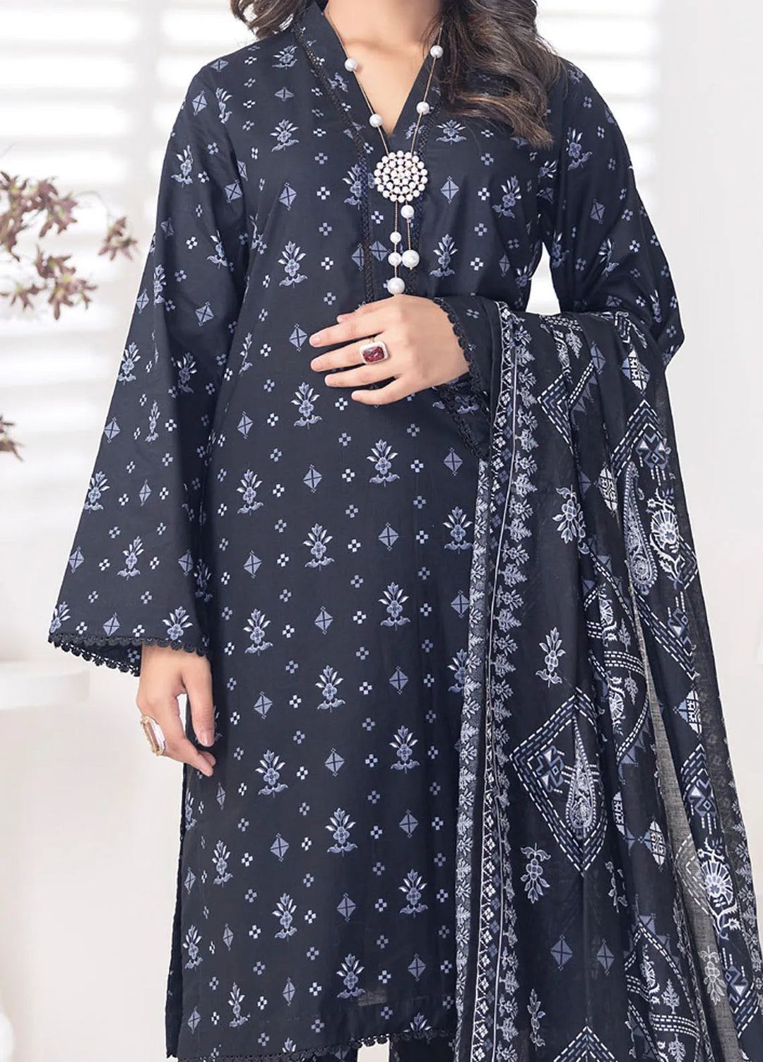 Salina By Regalia Textiles Printed Lawn Suit Unstitched 3 Piece RGT24SB D-05 - Summer Collection