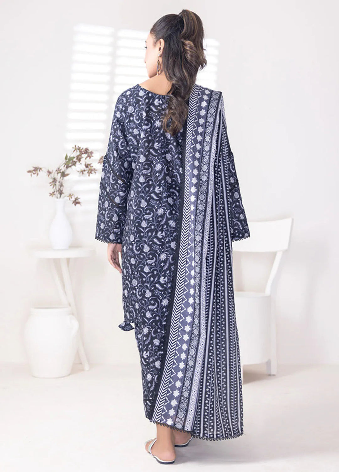 Salina By Regalia Textiles Printed Lawn Suit Unstitched 3 Piece RGT24SB D-06 - Summer Collection
