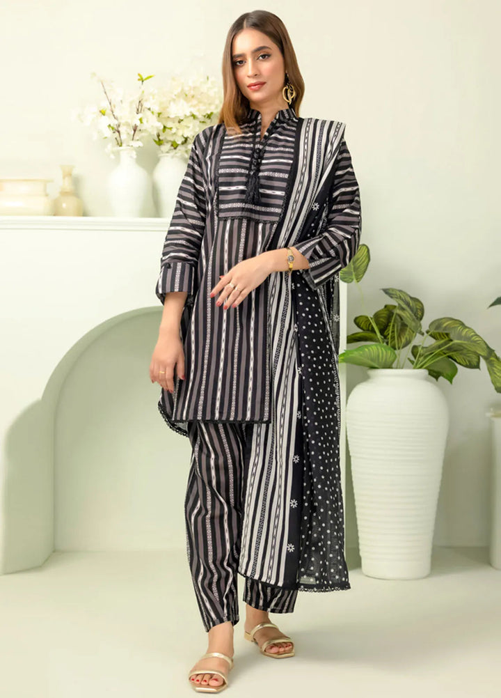 Salina By Regalia Textiles Printed Lawn Suits Unstitched 3 Piece RGT24BW D-01 - Summer Collection