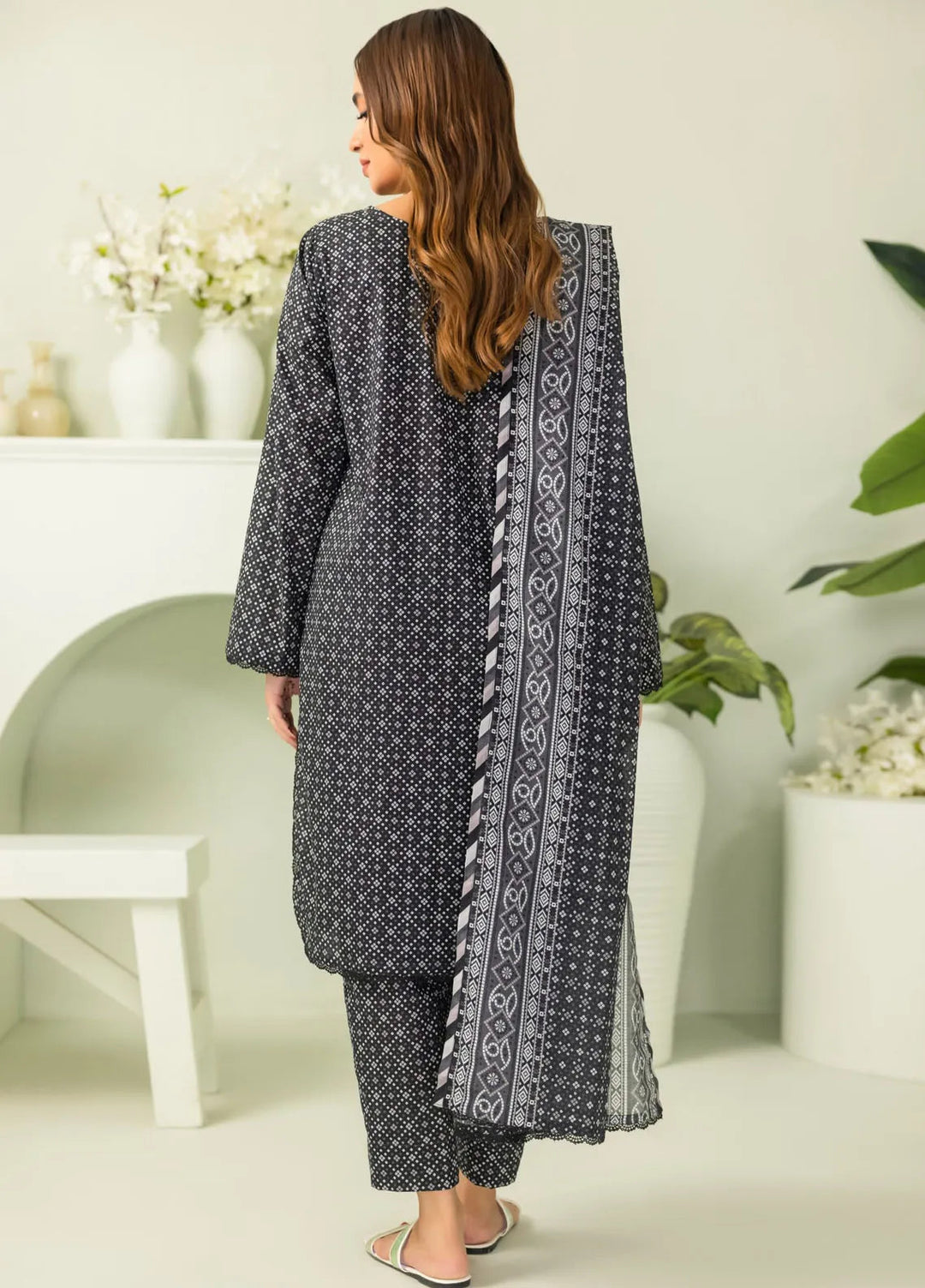 Salina By Regalia Textiles Printed Lawn Suits Unstitched 3 Piece RGT24BW D-09 - Summer Collection