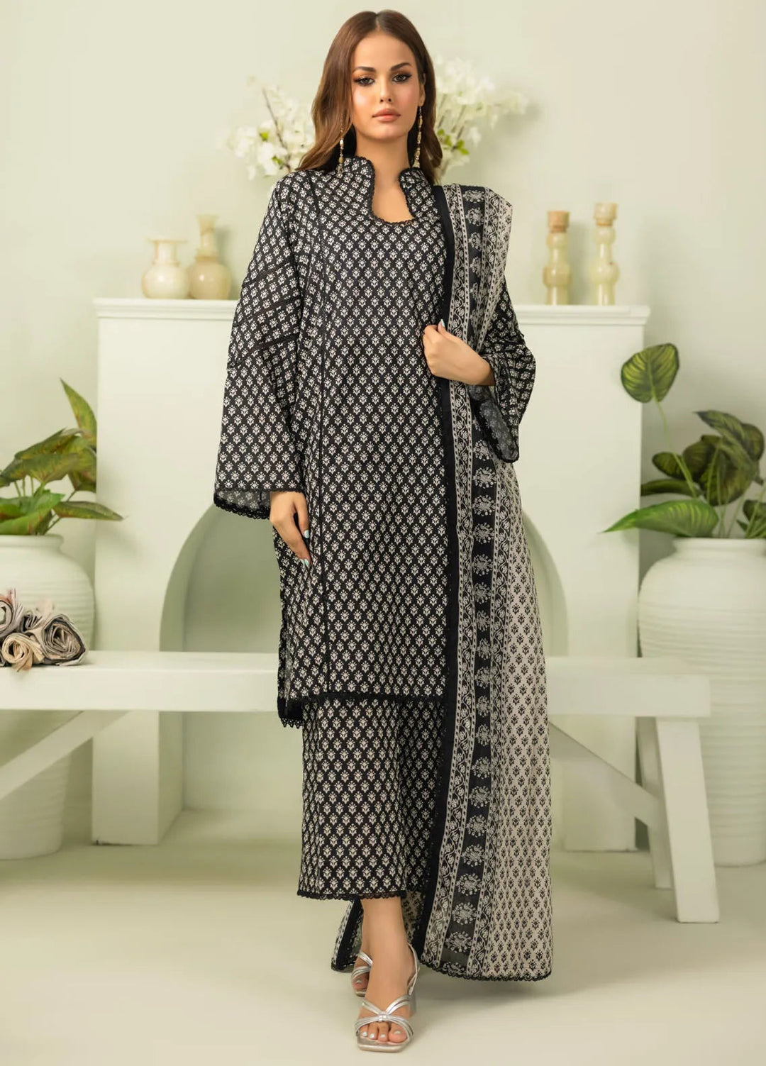 Salina By Regalia Textiles Printed Lawn Suits Unstitched 3 Piece RGT24BW D-10 - Summer Collection