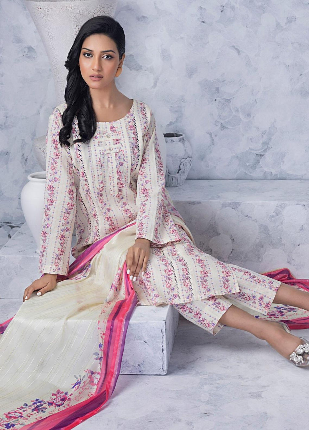 Salina By Regalia Textiles Printed Lawn Suits Unstitched 3 Piece RGT23SSZ D-07 - Summer Collection