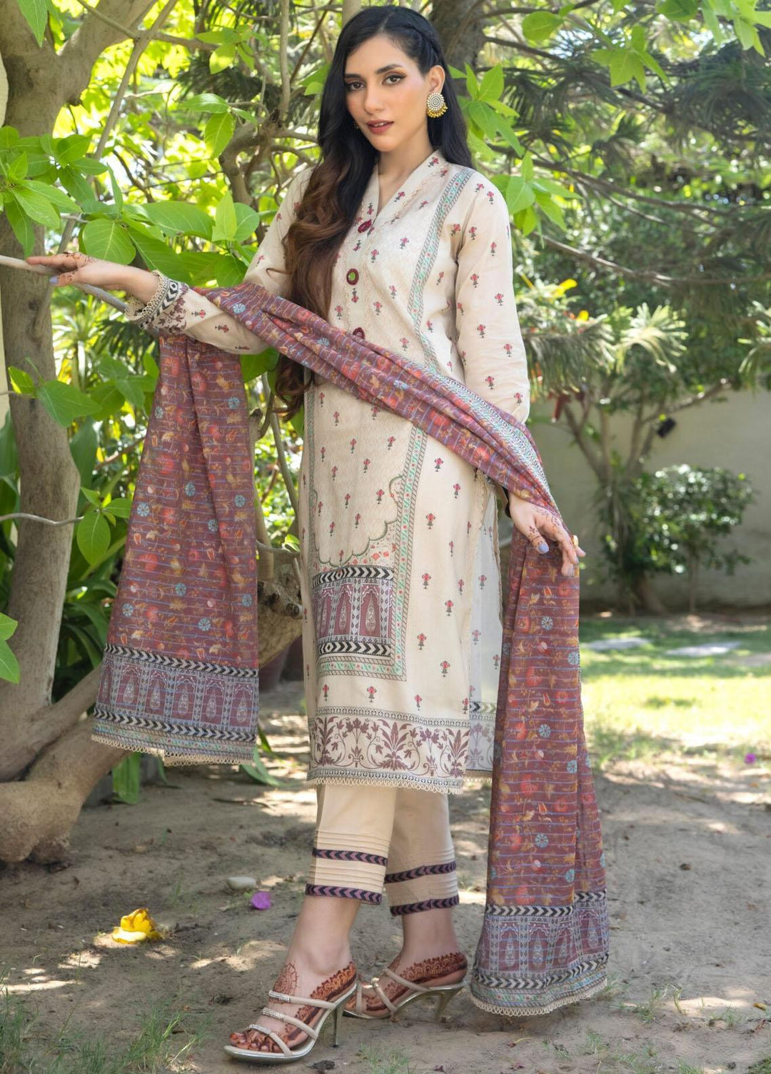 Salina By Regalia Textiles Printed Lawn Suits Unstitched 3 Piece RGT23SSZ-V8 D-04 - Summer Collection