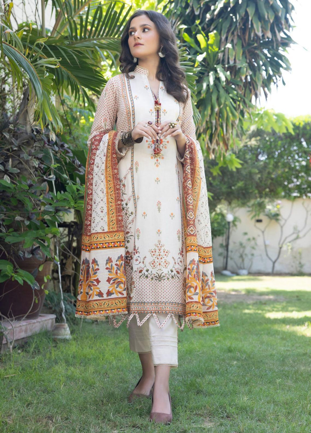 Salina By Regalia Textiles Printed Lawn Suits Unstitched 3 Piece RGT23SSZ-V8 D-05 - Summer Collection