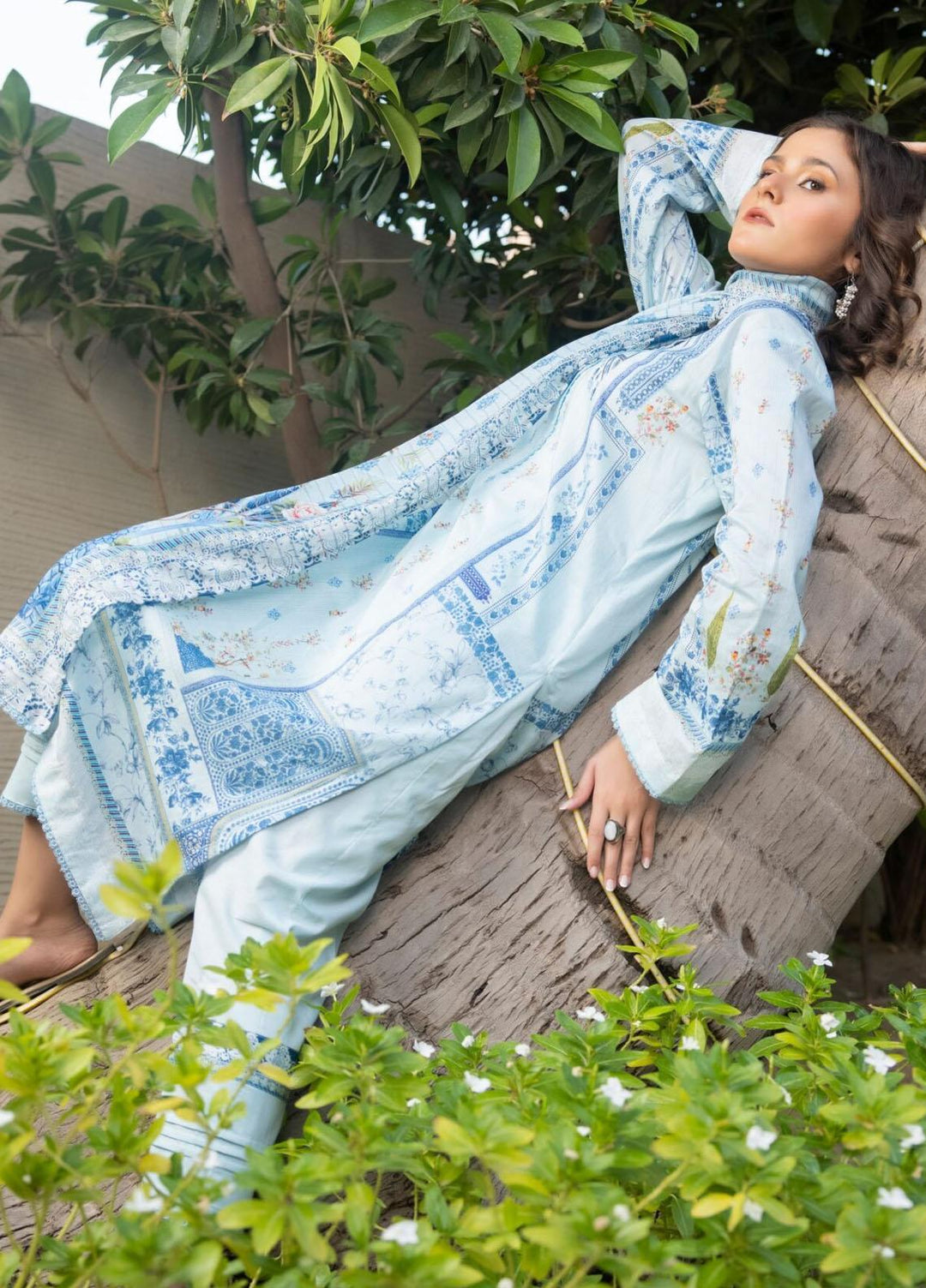 Salina By Regalia Textiles Printed Lawn Suits Unstitched 3 Piece RGT23SSZ-V8 D-09 - Summer Collection