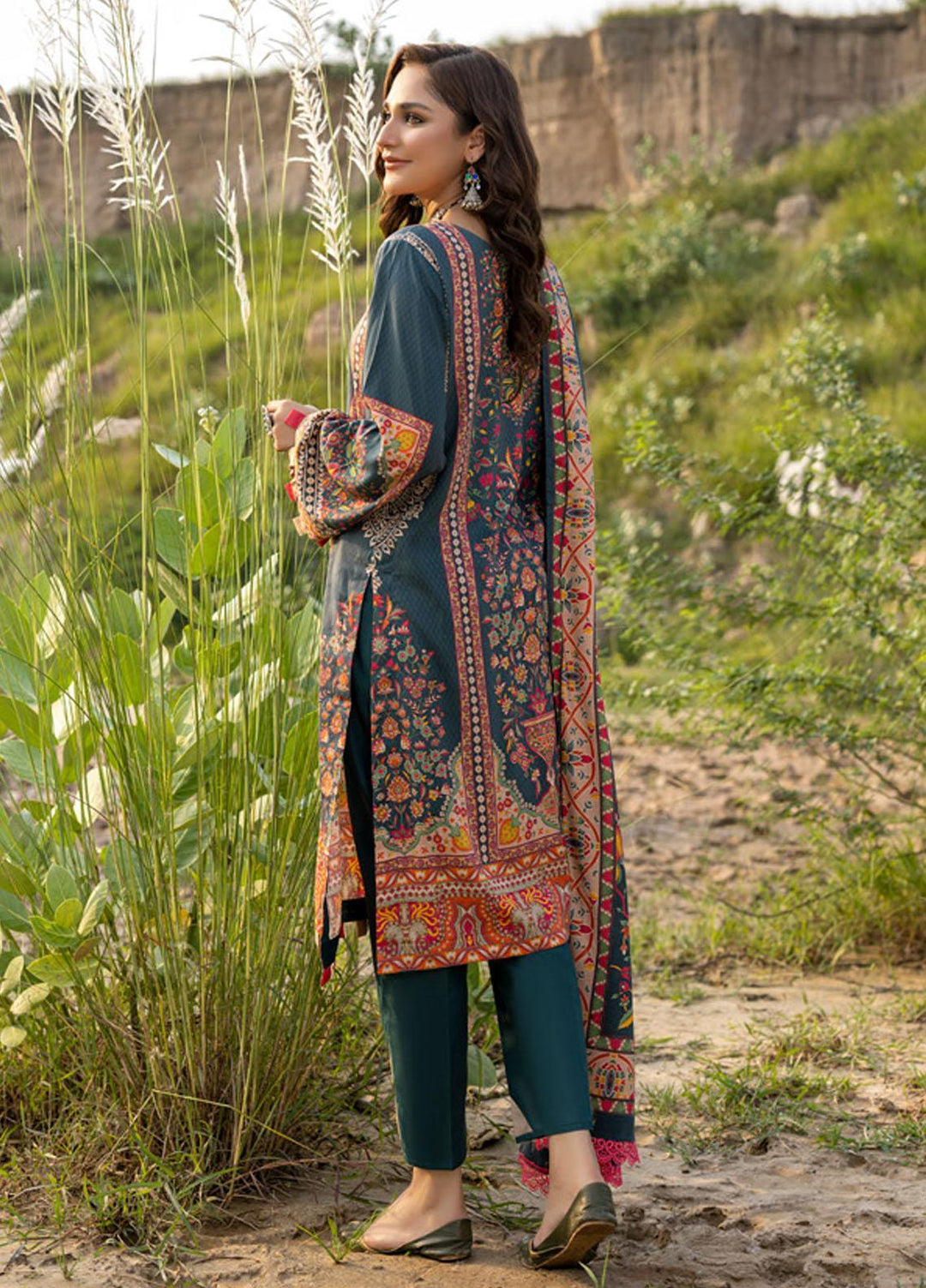 Salina by Regalia Textiles Printed Linen Suits Unstitched 3 Piece RGT22SP D1 - Winter Collection