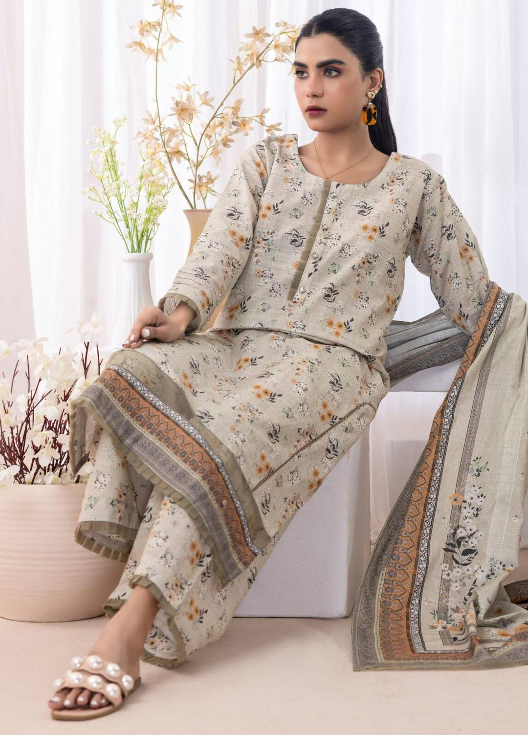 Salina Separates By Regalia Textiles Printed Khaddar Suits Unstitched 3 Piece RGT23SSK D-09 - Winter Collection