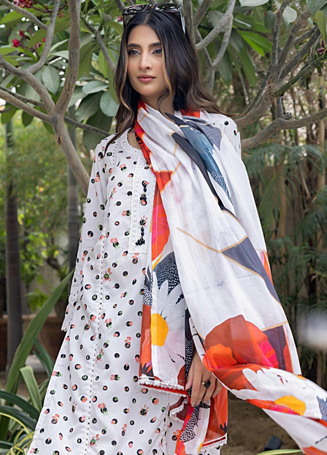 Salina Separates By Regalia Textiles Printed Lawn Suits Unstitched 3 Piece RGT23-SS7 SSV7-01 - Premium Collection